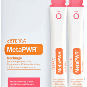 MetaPWR Recharge Sticks Verpackung mit zwei einzelnen Walderdbeeren-Sticks