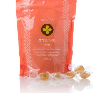 On Guard Pastillen von dōTERRA: rote Packung mit einzeln verpackten Bonbons